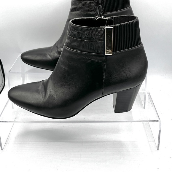 Alfani Step n Flex Palessa Ankle Heeled Bootie Black Leather 8 Side Zip Gold Bar - Picture 2 of 10